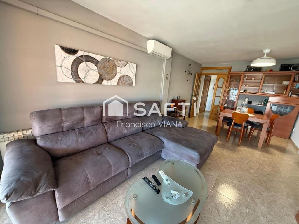 3 chambre Appartement à vendre à Santa Susanna avec piscine garage - 354 000 € (Ref: 10098187)