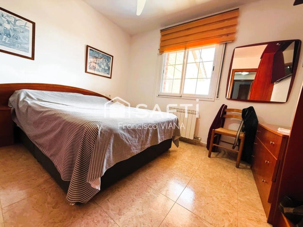 3 chambre Appartement à vendre à Santa Susanna avec piscine garage - 354 000 € (Ref: 10098187)