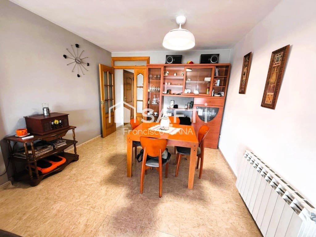 3 chambre Appartement à vendre à Santa Susanna avec piscine garage - 354 000 € (Ref: 10098187)
