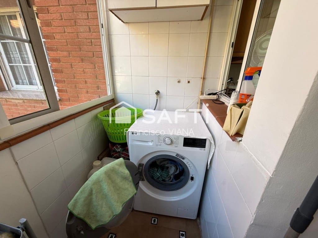 3 chambre Appartement à vendre à Santa Susanna avec piscine garage - 354 000 € (Ref: 10098187)