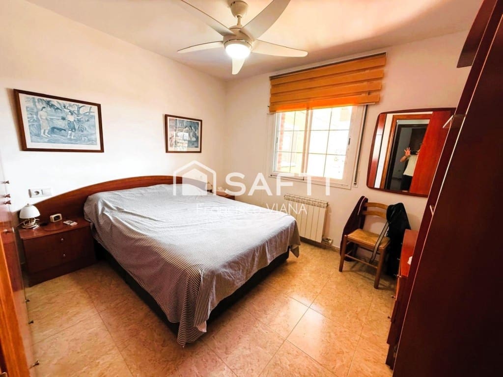 3 chambre Appartement à vendre à Santa Susanna avec piscine garage - 354 000 € (Ref: 10098187)