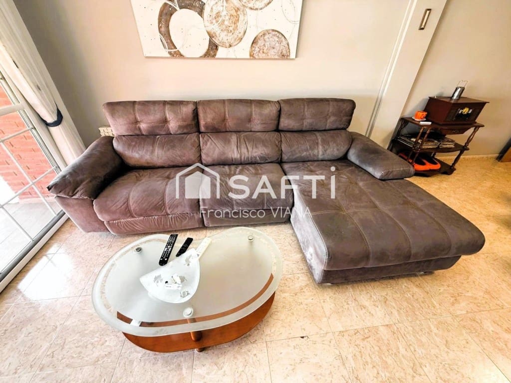 3 chambre Appartement à vendre à Santa Susanna avec piscine garage - 354 000 € (Ref: 10098187)