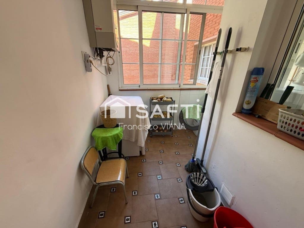 3 chambre Appartement à vendre à Santa Susanna avec piscine garage - 354 000 € (Ref: 10098187)