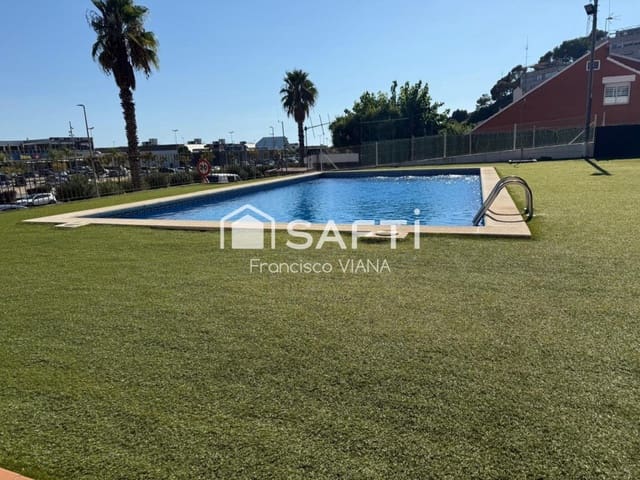 3 chambre Appartement à vendre à Santa Susanna avec piscine garage - 354 000 € (Ref: 10098187)