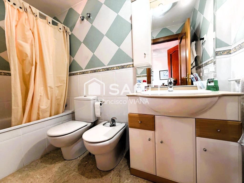 3 chambre Appartement à vendre à Santa Susanna avec piscine garage - 354 000 € (Ref: 10098187)