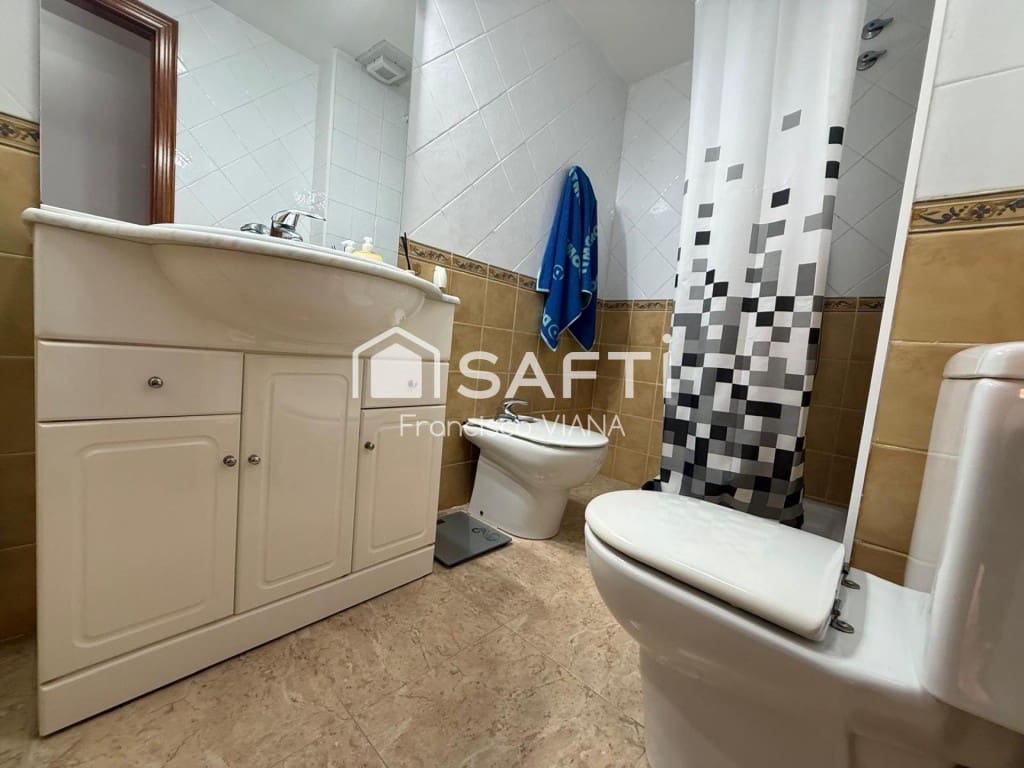 3 chambre Appartement à vendre à Santa Susanna avec piscine garage - 354 000 € (Ref: 10098187)