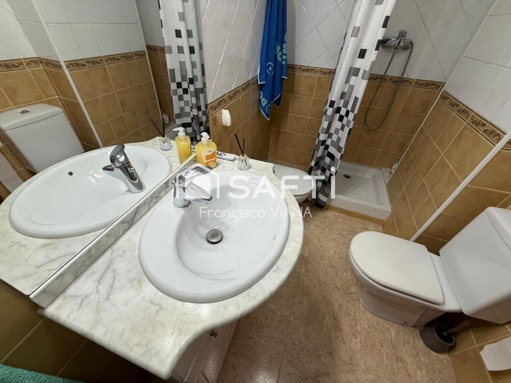 3 chambre Appartement à vendre à Santa Susanna avec piscine garage - 354 000 € (Ref: 10098187)