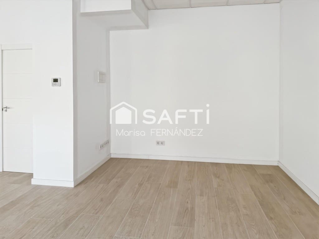Commercieel te koop in El Campello - € 123.000 (Ref: 10098190)