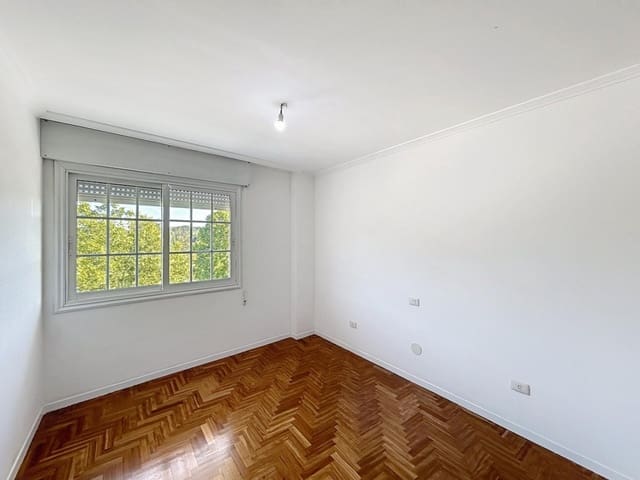 4 soveværelse Lejlighed til salg i Tui med garage - € 210.000 (Ref: 10100099)