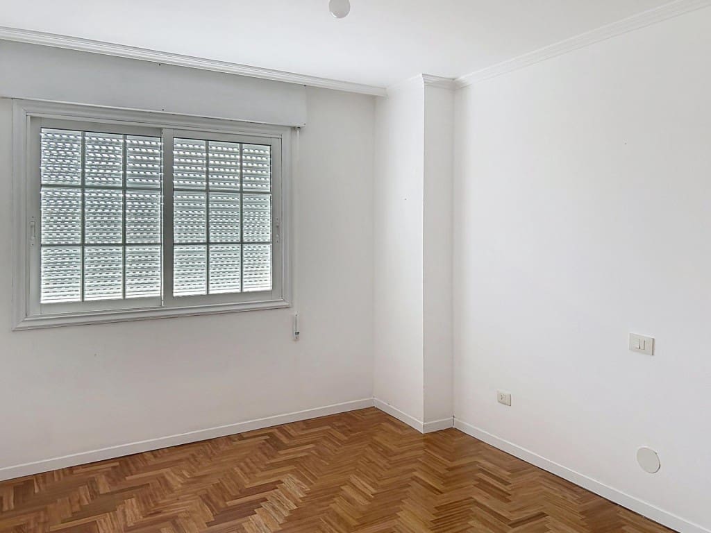 4 soveværelse Lejlighed til salg i Tui med garage - € 210.000 (Ref: 10100099)