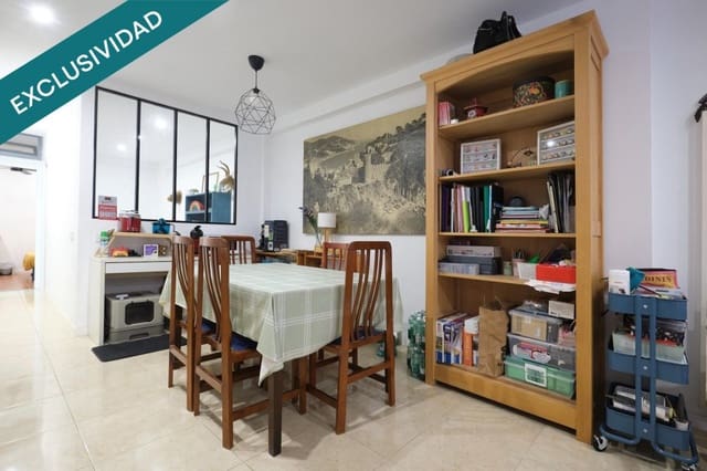 Commercieel te koop in El Poble Sec, Barcelona stad - € 145.000 (Ref: 10100101)