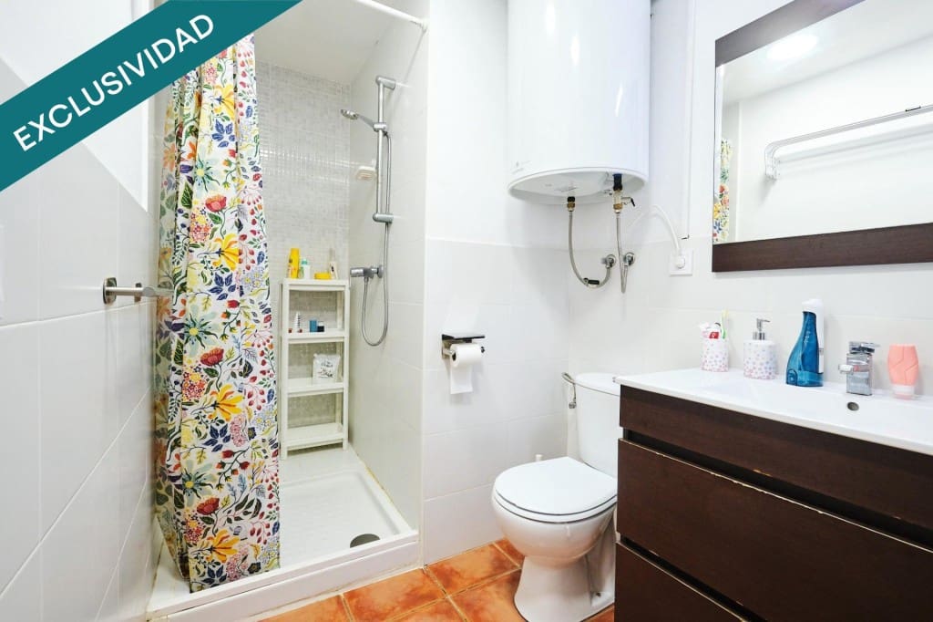 Commercieel te koop in Barcelona stad - € 145.000 (Ref: 10100101)