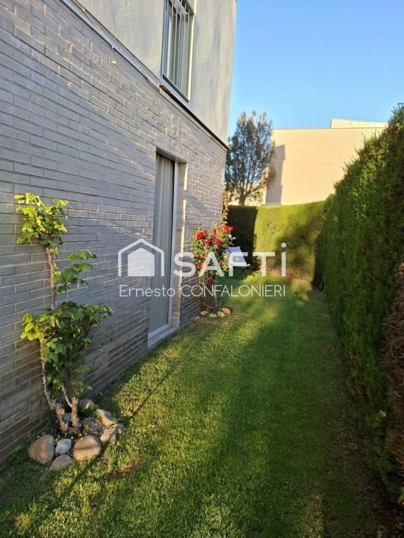 3 camera da letto Villetta a Schiera in vendita in Sant Jordi con piscina garage - 240.000 € (Rif: 10100104)