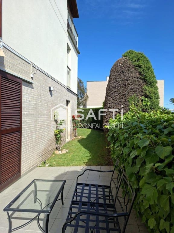 3 camera da letto Villetta a Schiera in vendita in Sant Jordi con piscina garage - 240.000 € (Rif: 10100104)