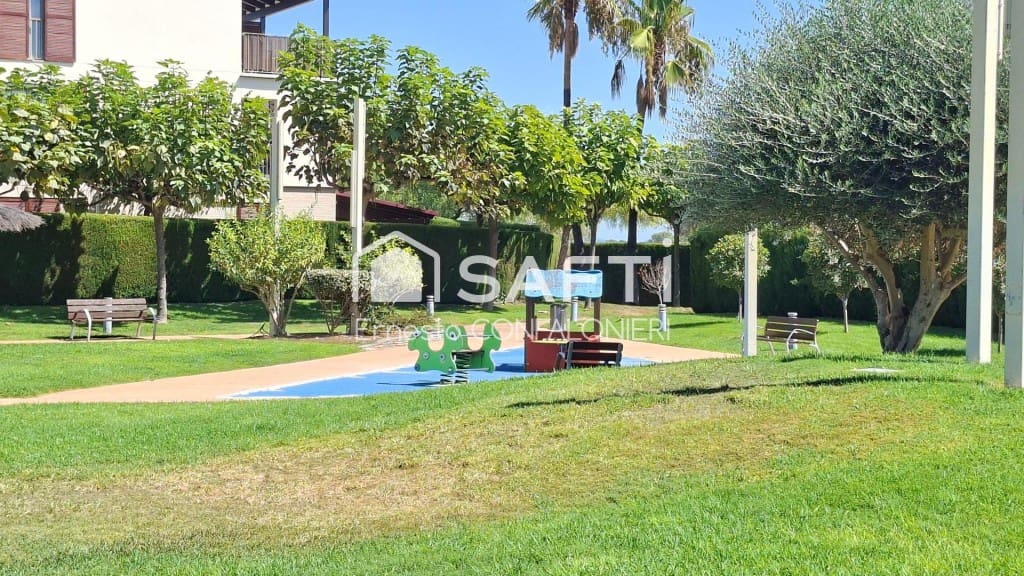 3 camera da letto Villetta a Schiera in vendita in Sant Jordi con piscina garage - 240.000 € (Rif: 10100104)