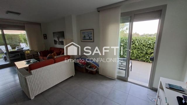 3 camera da letto Villetta a Schiera in vendita in Sant Jordi con piscina garage - 240.000 € (Rif: 10100104)