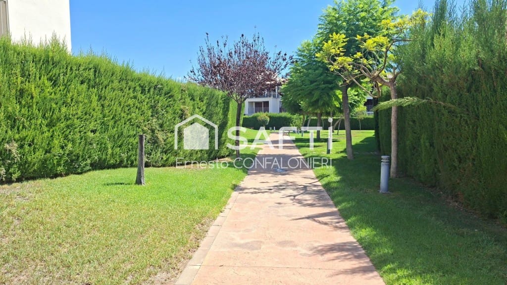 3 camera da letto Villetta a Schiera in vendita in Sant Jordi con piscina garage - 240.000 € (Rif: 10100104)