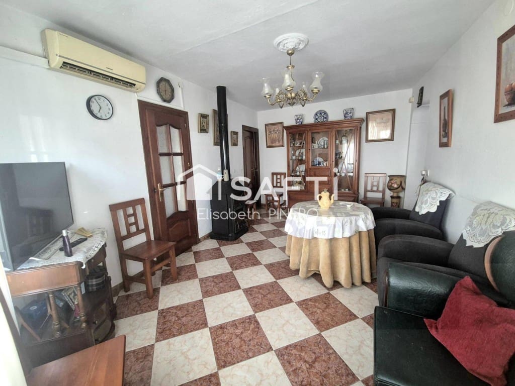 3 bedroom Villa for sale in Montijo with garage - € 84,000 (Ref: 10102223)