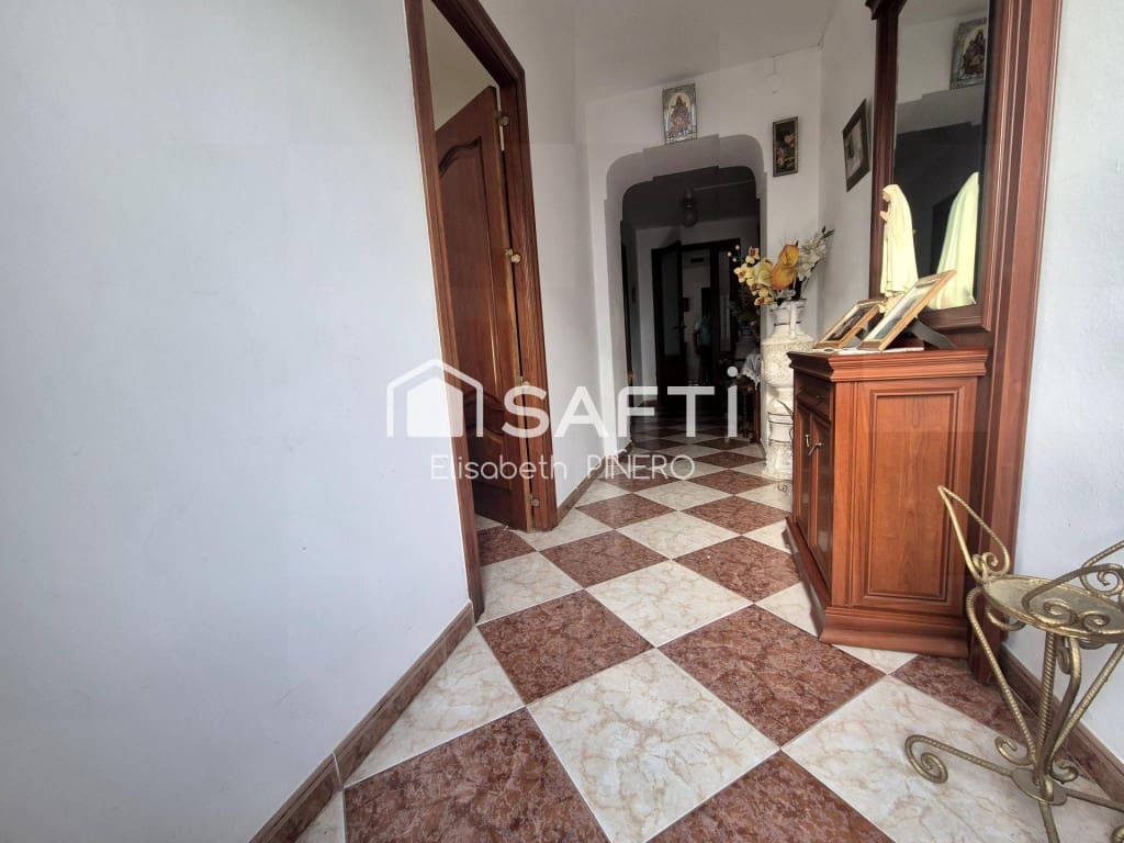 3 bedroom Villa for sale in Montijo with garage - € 84,000 (Ref: 10102223)