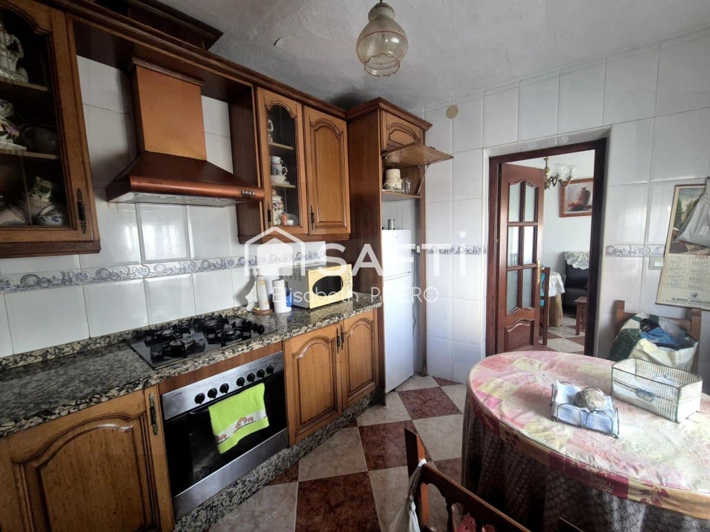 3 bedroom Villa for sale in Montijo with garage - € 84,000 (Ref: 10102223)