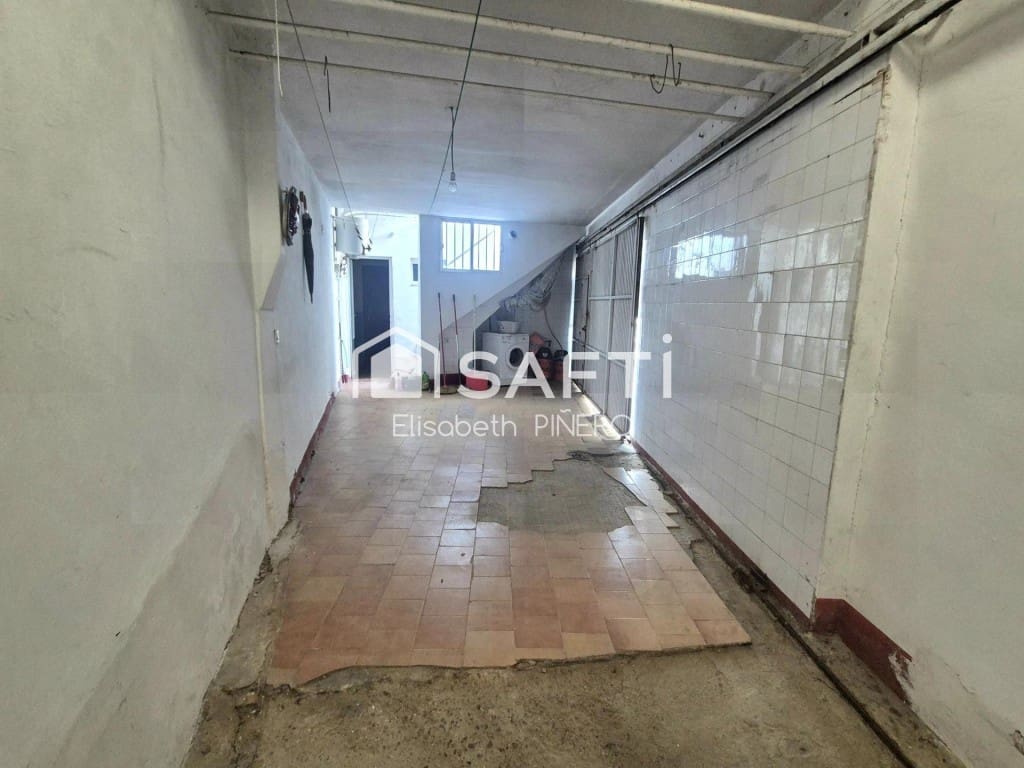 3 bedroom Villa for sale in Montijo with garage - € 84,000 (Ref: 10102223)