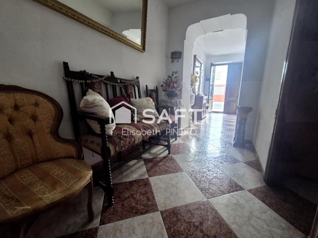 3 bedroom Villa for sale in Montijo with garage - € 84,000 (Ref: 10102223)