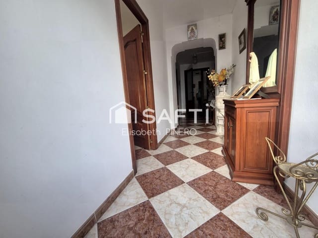3 bedroom Villa for sale in Montijo with garage - € 84,000 (Ref: 10102223)