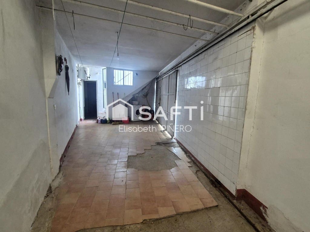 3 bedroom Villa for sale in Montijo with garage - € 84,000 (Ref: 10102223)