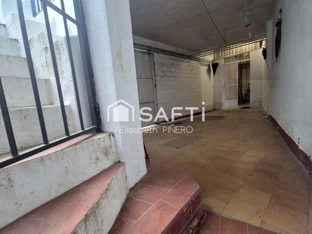 3 bedroom Villa for sale in Montijo with garage - € 84,000 (Ref: 10102223)