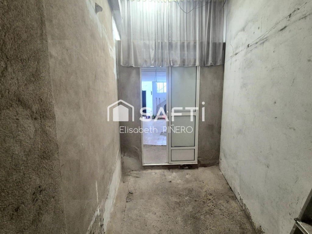 3 bedroom Villa for sale in Montijo with garage - € 84,000 (Ref: 10102223)