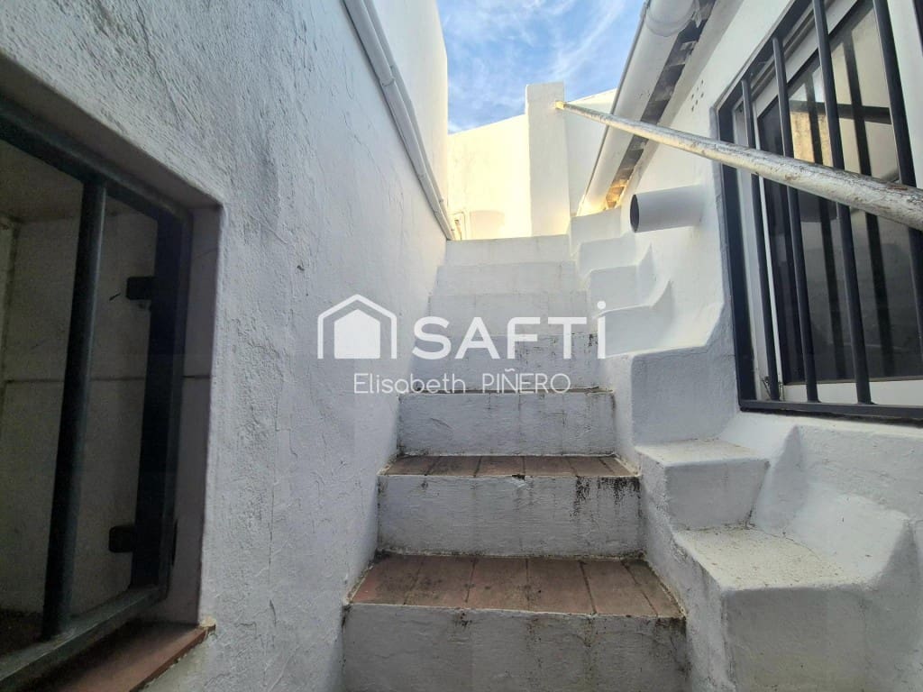 3 bedroom Villa for sale in Montijo with garage - € 84,000 (Ref: 10102223)