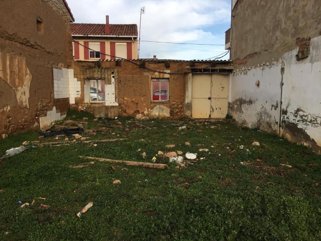 Bauplatz zu verkaufen in Sariegos - 58.800 € (Ref: 10102225)