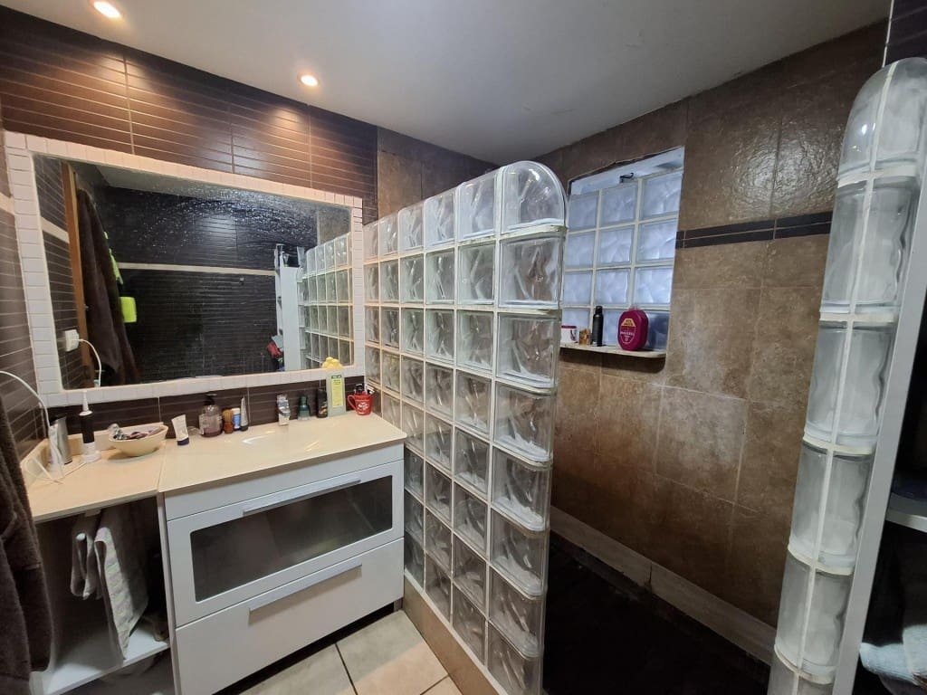 3 bedroom Apartment for sale in Llutxent - € 89,900 (Ref: 10109382)