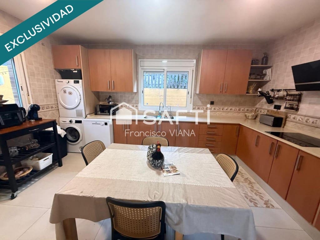 3 bedroom Villa for sale in Macanet de la Selva with garage - € 399,000 (Ref: 10109389)