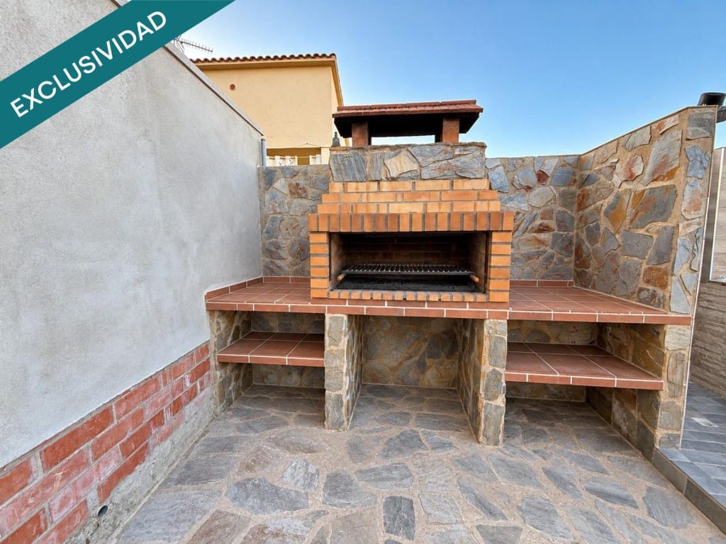 3 bedroom Villa for sale in Macanet de la Selva with garage - € 399,000 (Ref: 10109389)