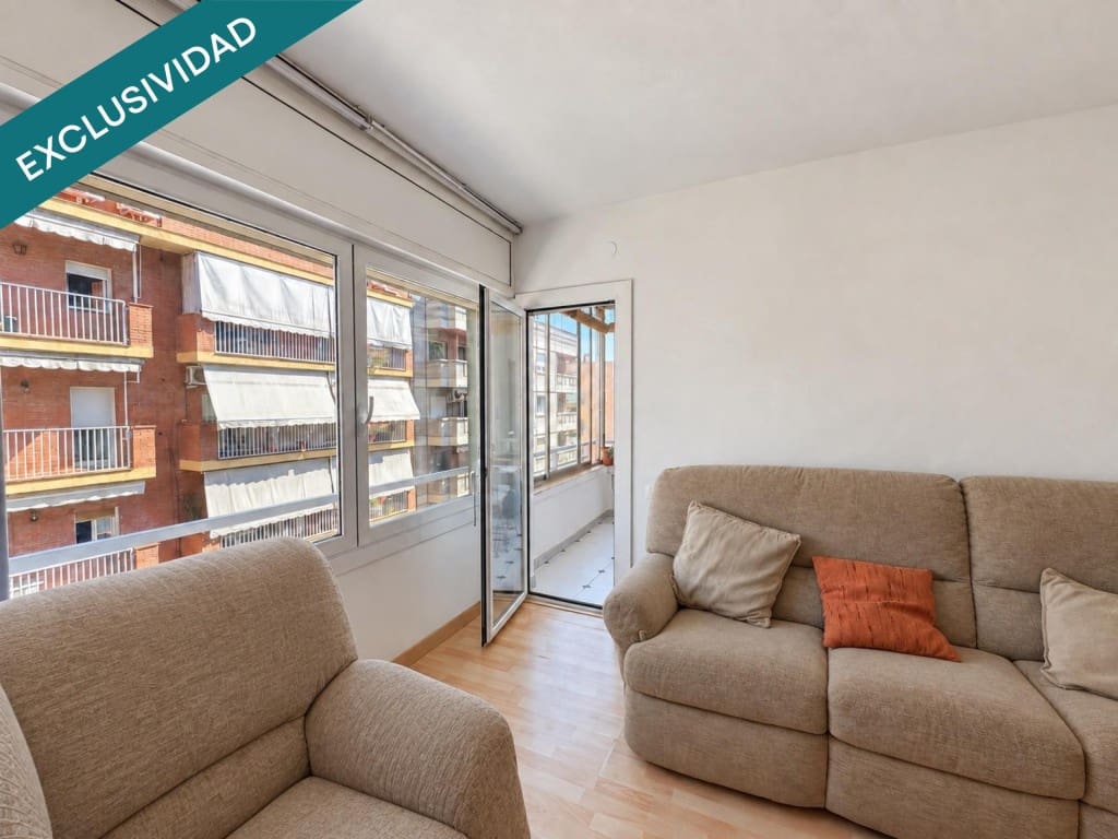 3 bedroom Apartment for sale in Cerdanyola del Valles - € 220,000 (Ref: 10109390)