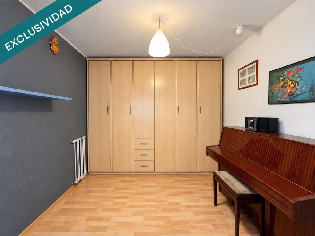 3 bedroom Apartment for sale in Cerdanyola del Valles - € 220,000 (Ref: 10109390)