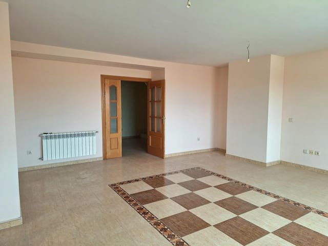 4 bedroom Flat for sale in Peñaranda de Bracamonte - € 137,000 (Ref: 10109393)