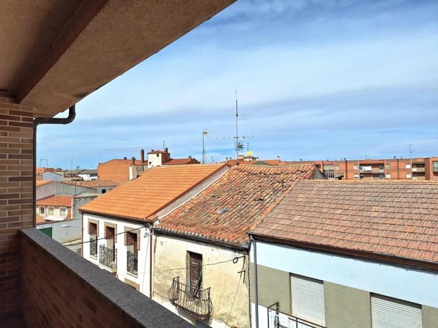 4 bedroom Flat for sale in Peñaranda de Bracamonte - € 137,000 (Ref: 10109393)
