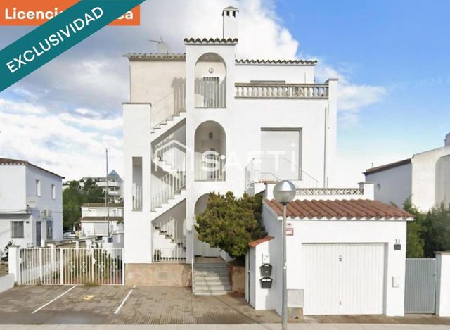 2 sovrum Lägenhet till salu i Santa Margarida, Roses med garage - 330 000 € (Ref: 10115607)