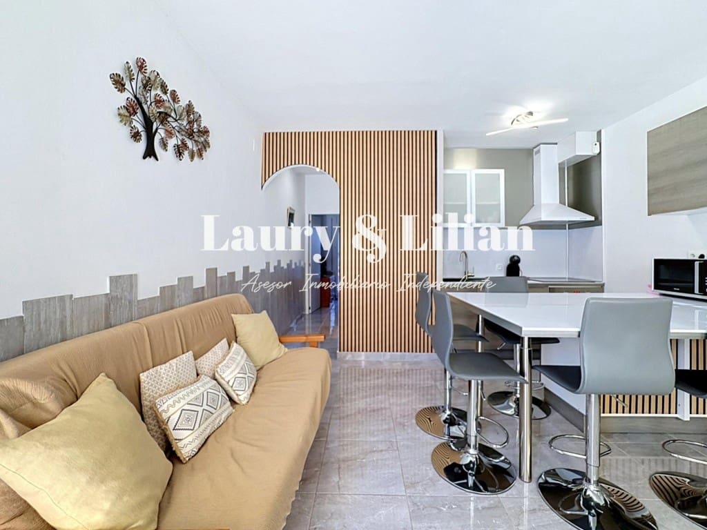 3 soveværelse Rækkehus til salg i Empuriabrava med swimmingpool - € 289.000 (Ref: 10115609)