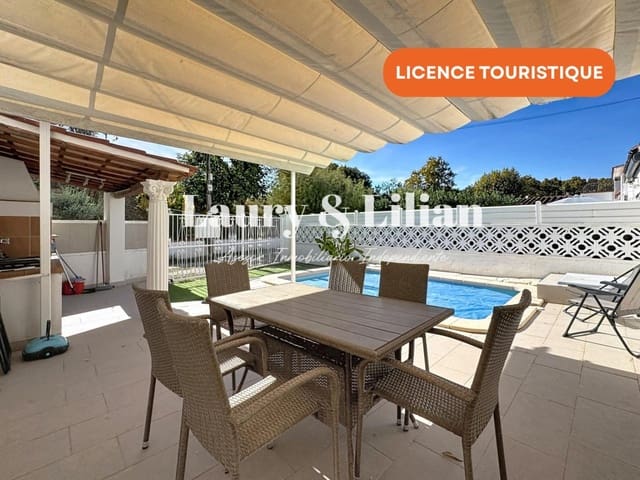 3 soveværelse Rækkehus til salg i Empuriabrava, Castelló d'Empúries med swimmingpool - € 289.000 (Ref: 10115609)