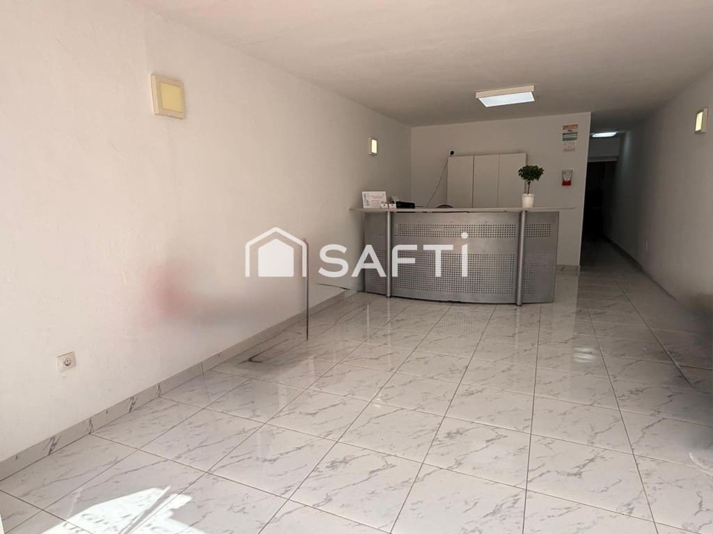 Komercyjne na sprzedaż w Puerto del Carmen - 340 000 € (Ref: 10115611)