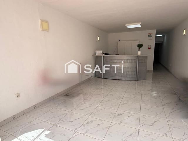 Commercieel te koop in Puerto del Carmen, Tías - € 340.000 (Ref: 10115611)