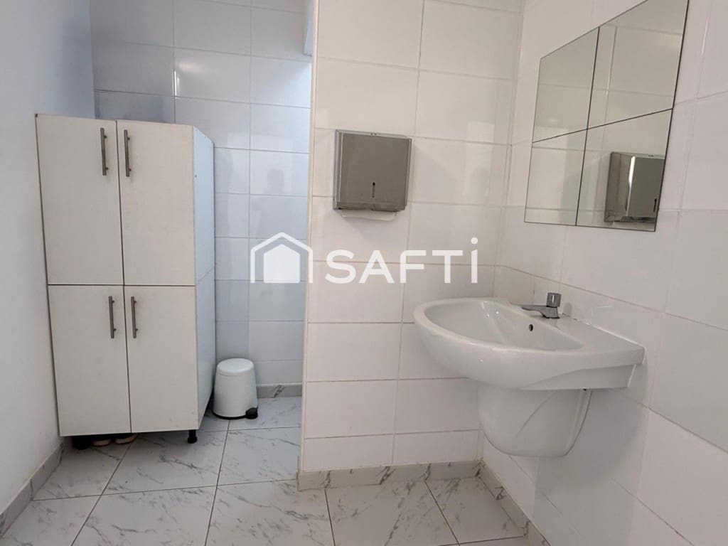Komercyjne na sprzedaż w Puerto del Carmen - 340 000 € (Ref: 10115611)