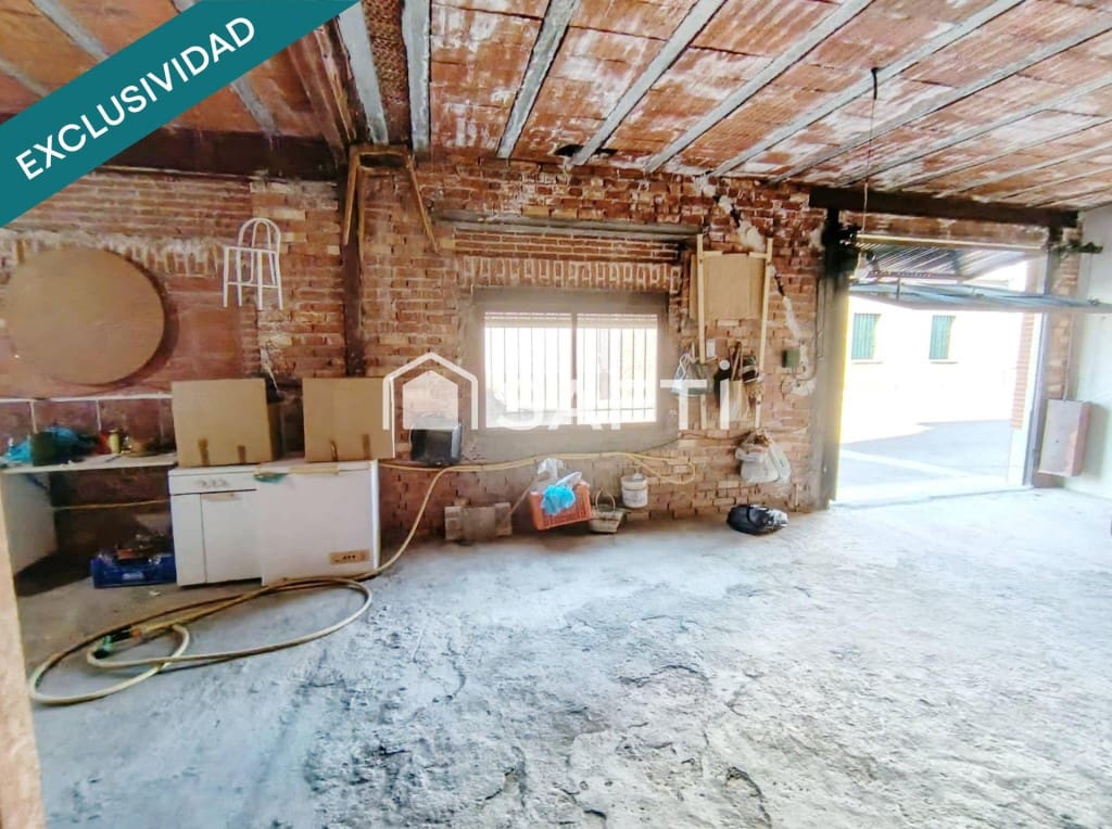 4 bedroom Apartment for sale in Navahermosa with garage - € 125,000 (Ref: 10115612)