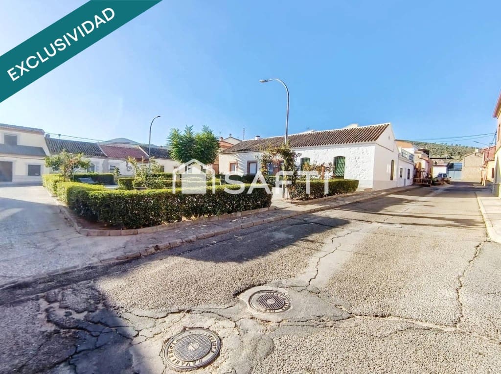 4 bedroom Apartment for sale in Navahermosa with garage - € 125,000 (Ref: 10115612)