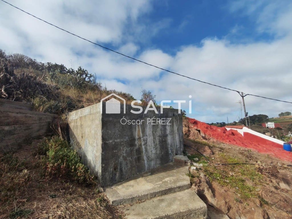 3 bedroom Finca/Country House for sale in Santa Maria de Guia de Gran Canaria - € 280,000 (Ref: 10115614)
