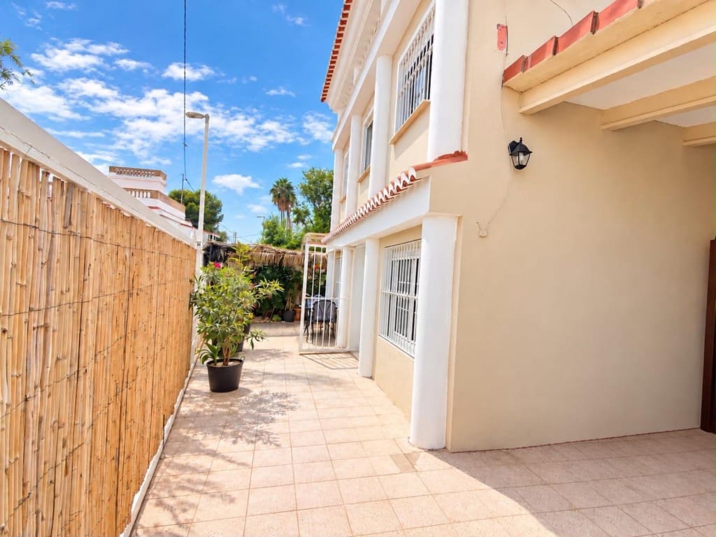 3 makuuhuone Huvila myytävänä paikassa Gandia - 415 000 € (Ref: 10115616)