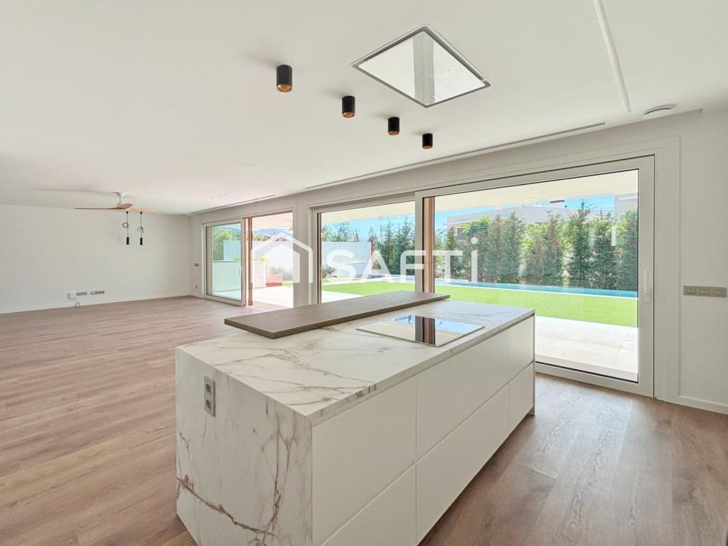 Chalet de 5 habitaciones en Sitges en venta con piscina garaje - 2.550.000 € (Ref: 10115617)